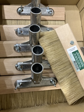 Ca. 60x Vloerolie kwasten